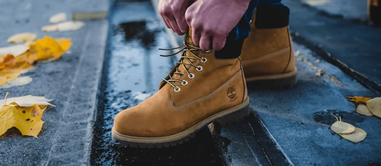 Best 5 Proven Methods to make your feet dry in work boots in 2024